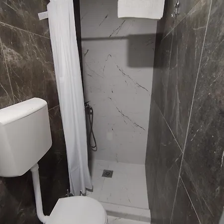 Lela Lux * Josanicka Banja