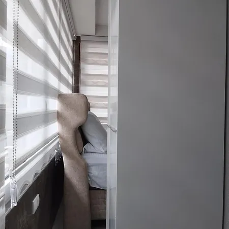 Lela Lux Daire Josanicka Banja